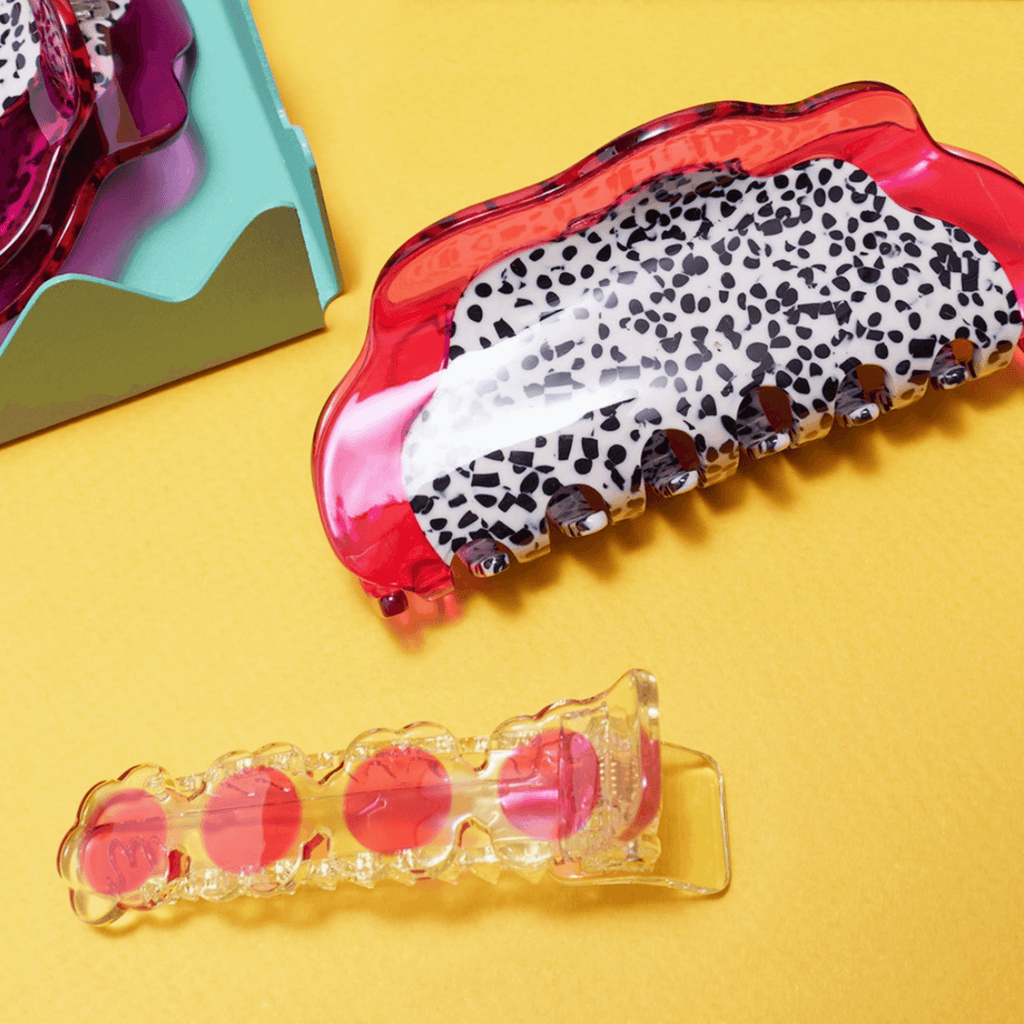 DRAGON FRUIT HAIR CLAW